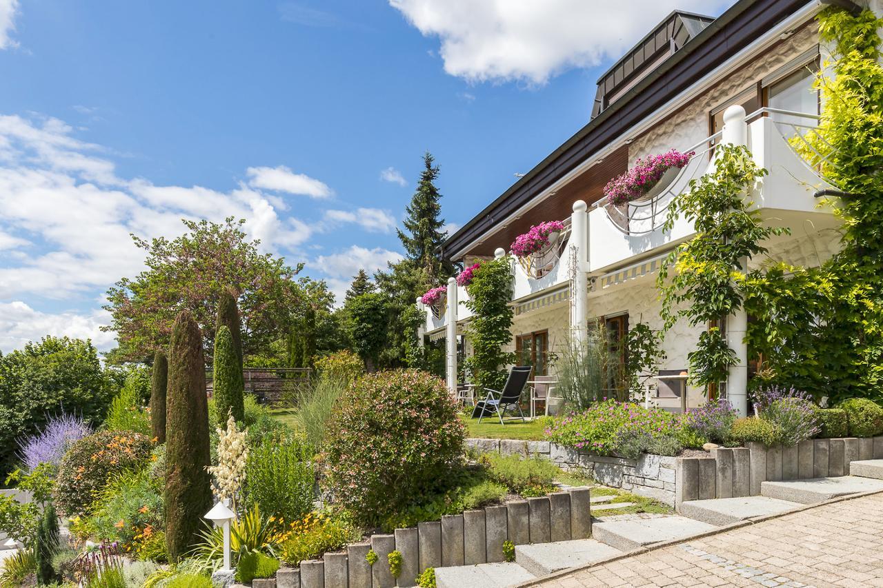 Gaestehaus Anita Hotel Gailingen Exterior photo